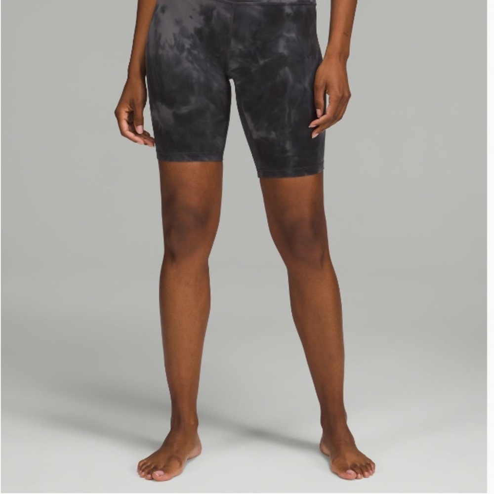 Lululemon align shorts 8” Women's Black Tie-Dye Shorts